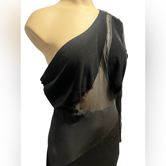 Naked Wardrobe Elegant Black One-Shoulder Dress - Picture 8 of 10